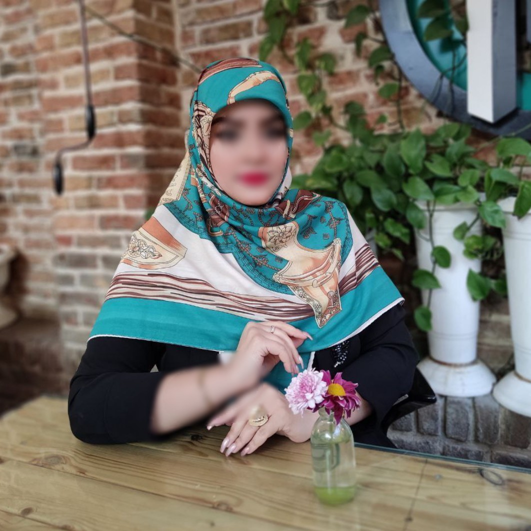 روسری نخی تابستانه قواره 120  رنگ سبز آبی دور دست دوز ارسال رایگان