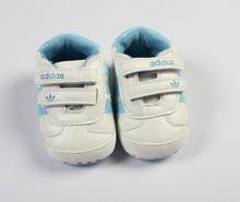 کفش adidas