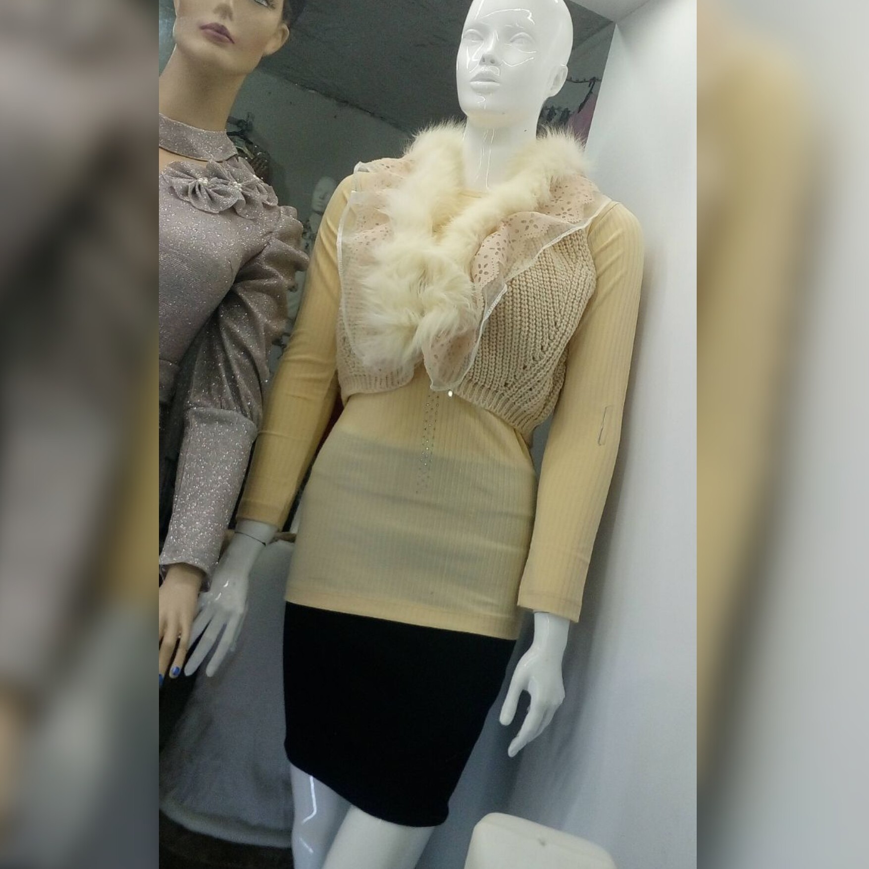 سارافون و کت خزدار ترک پائیزه