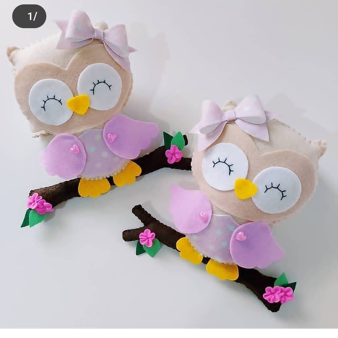 جغد نمدی  با شاخه