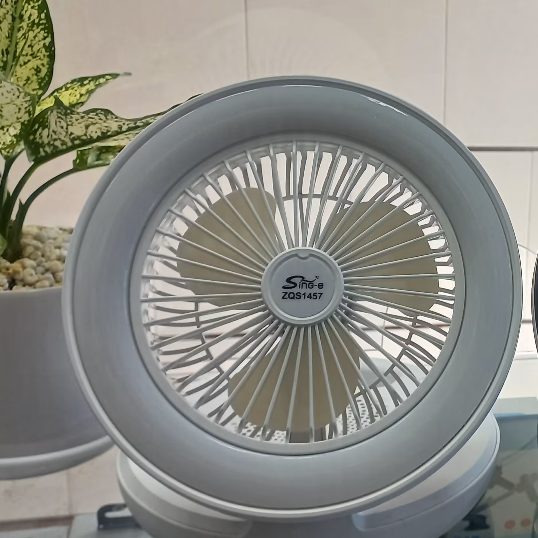 اسپیکر سه حالته