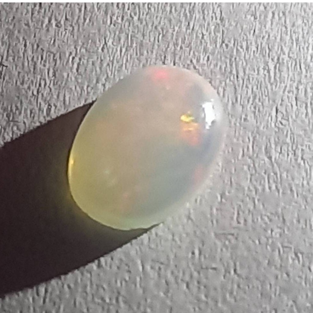 نگین اوپال سفید