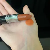 رژلب شماره 8