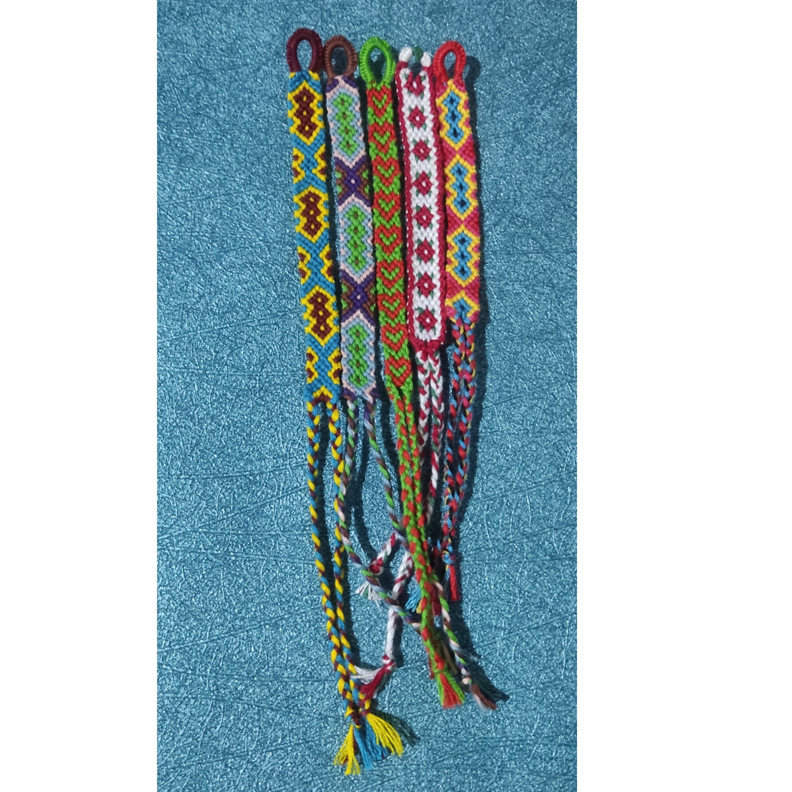 پک 5 تایی دستبند دوستی سایز کوچک و تقریبا متوسط