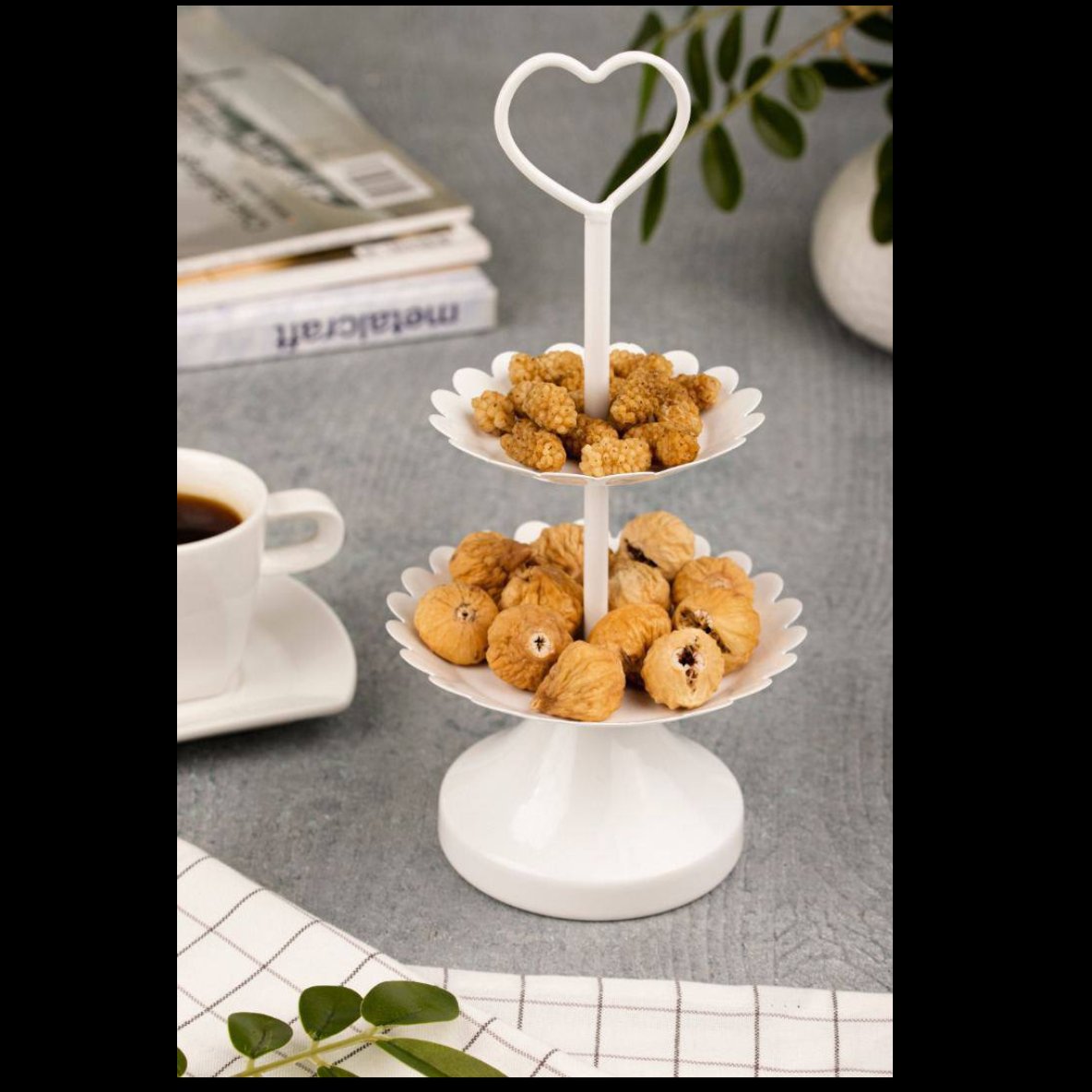 خرماخوری قلبی 2 طبقه کوچک پایه دار سفید و مشکی