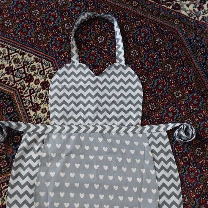 پیش بند ضد آب   با پارچه ی   تترون درجه یک و  کتان نخ