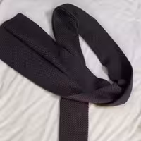 شال دولا  توسی  رنگ  مردانه  و زنانه  مناسب  تمام  سنین    در عرض 21 و طول 2متر