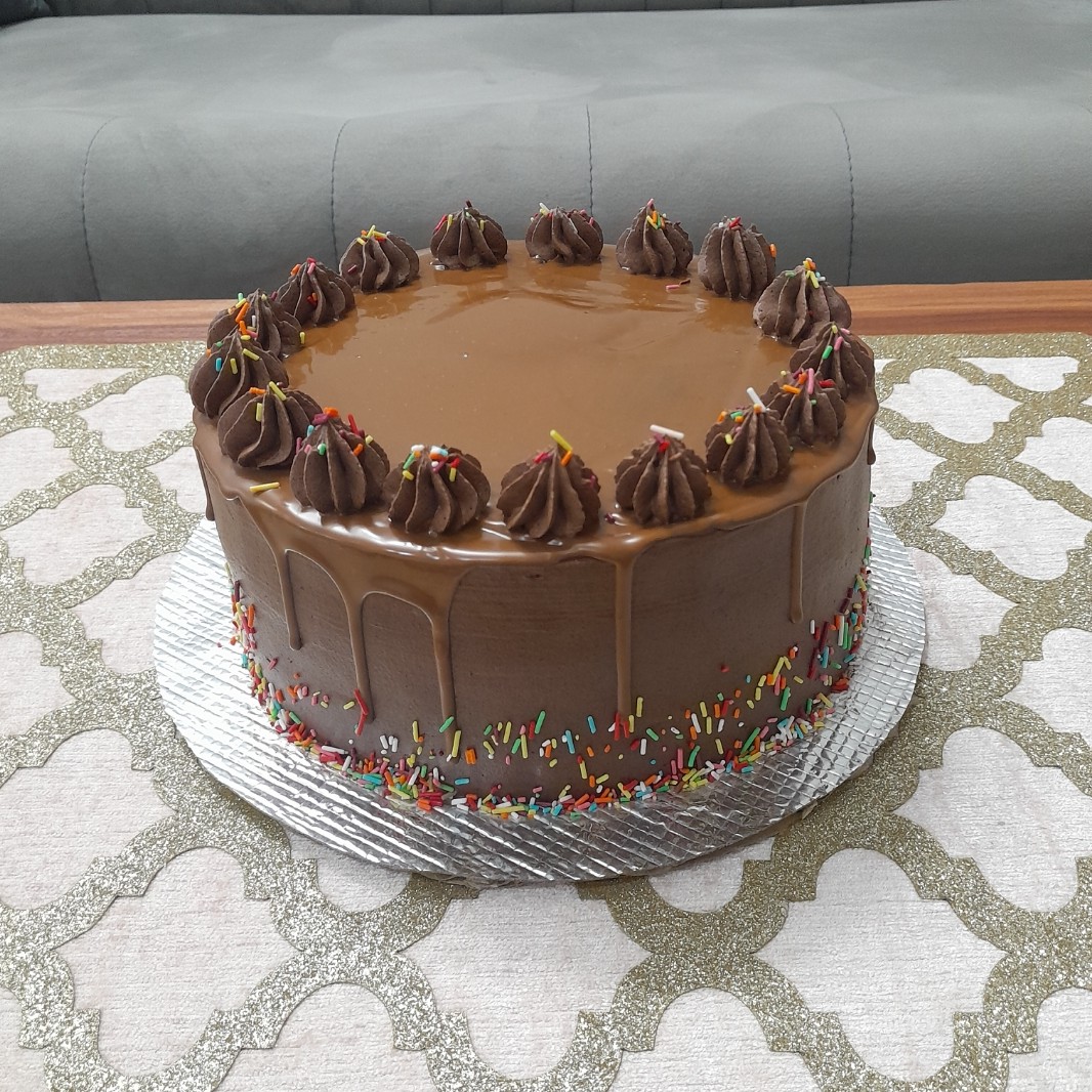 کیک شکلاتی 33