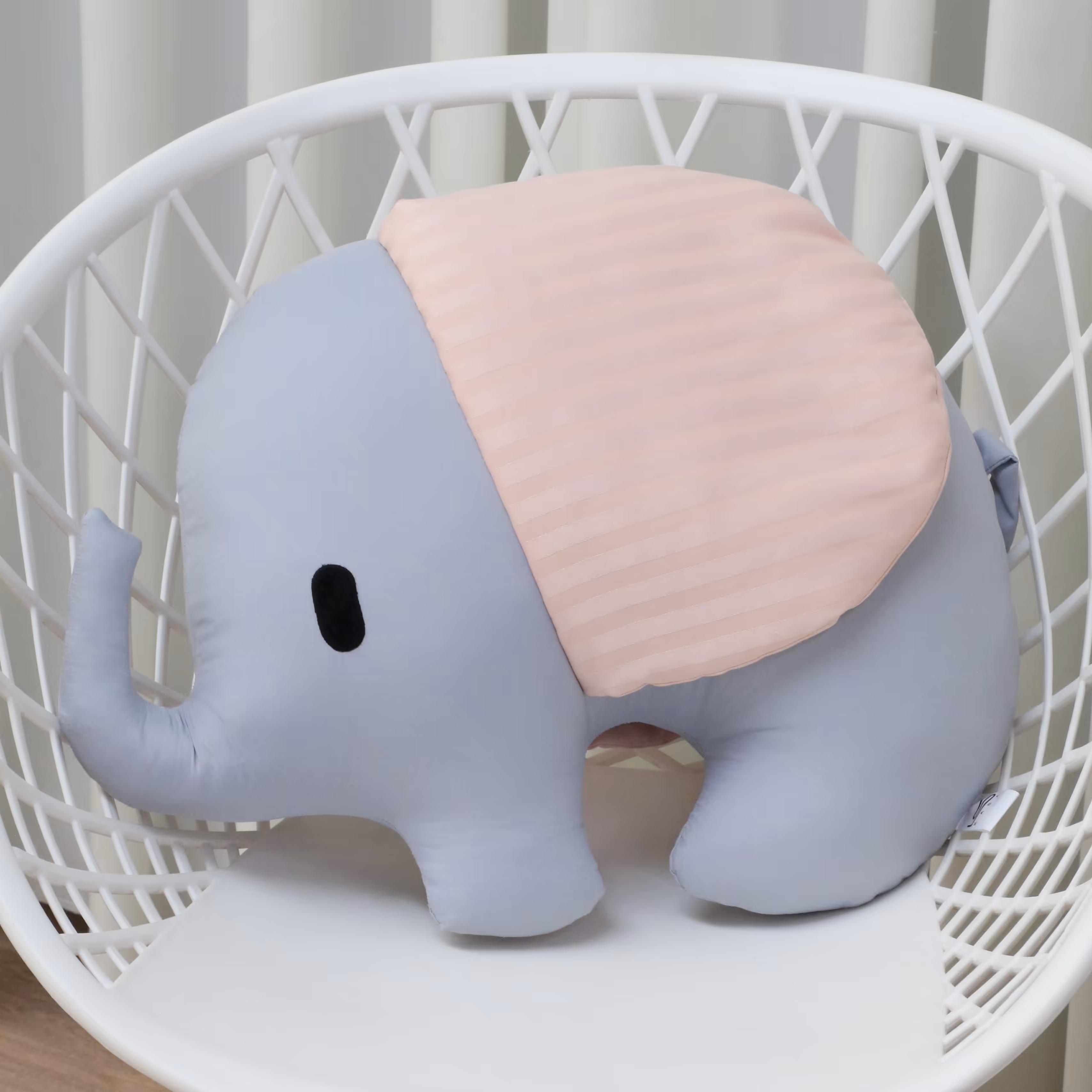 کوسن مبل طرح فیل کسا با الیاف درجه یک و دوخت تمیز 