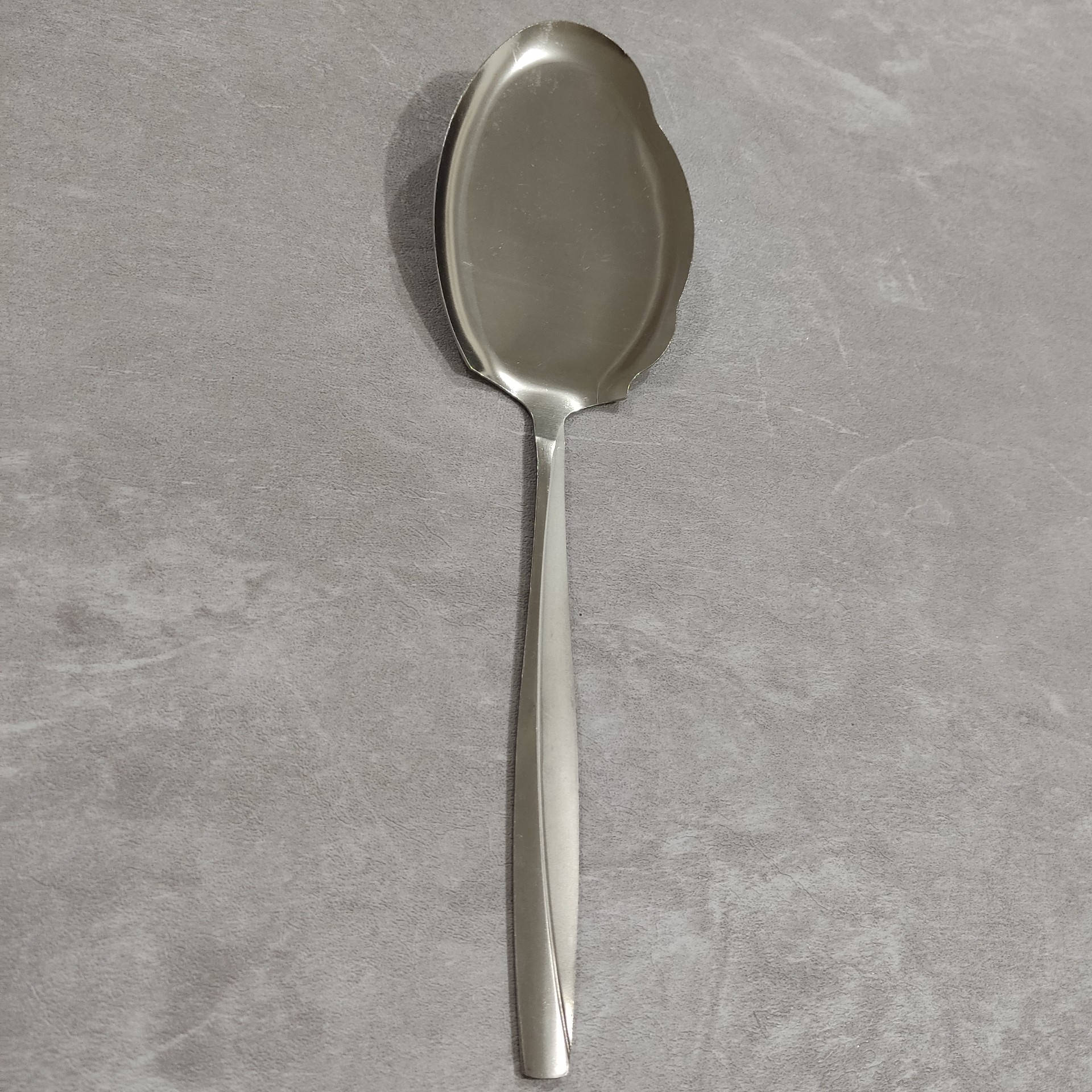 کفگیر طرح ماینز مارک واگنر آلمان Germany طرح مایز بسته 1 عددی ضخامت 3 میل  کفگیر برنج . مناسب جهیزیه.بسیار شیک 