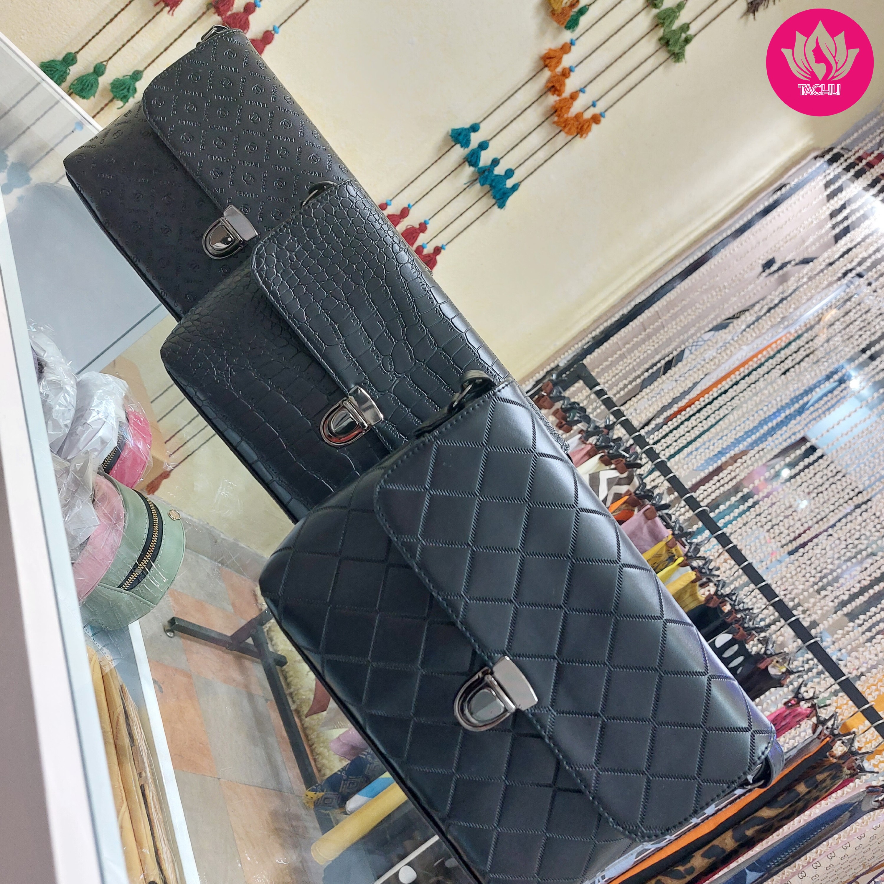 کیف کوچک کد K128 با بند دوشی بسیار با کیفیت و شیک