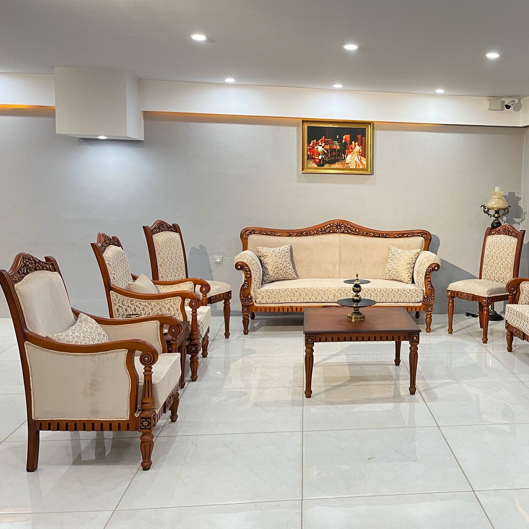مبل کلاسیک یونانی