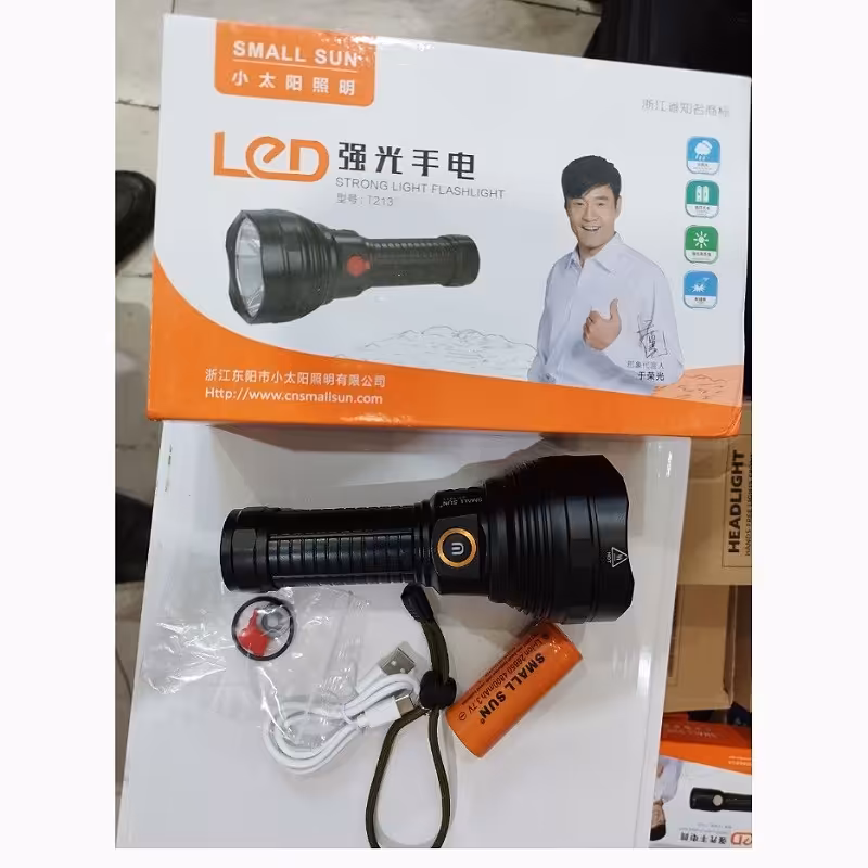 چراغ قوه شارژی اسمال سان تی213