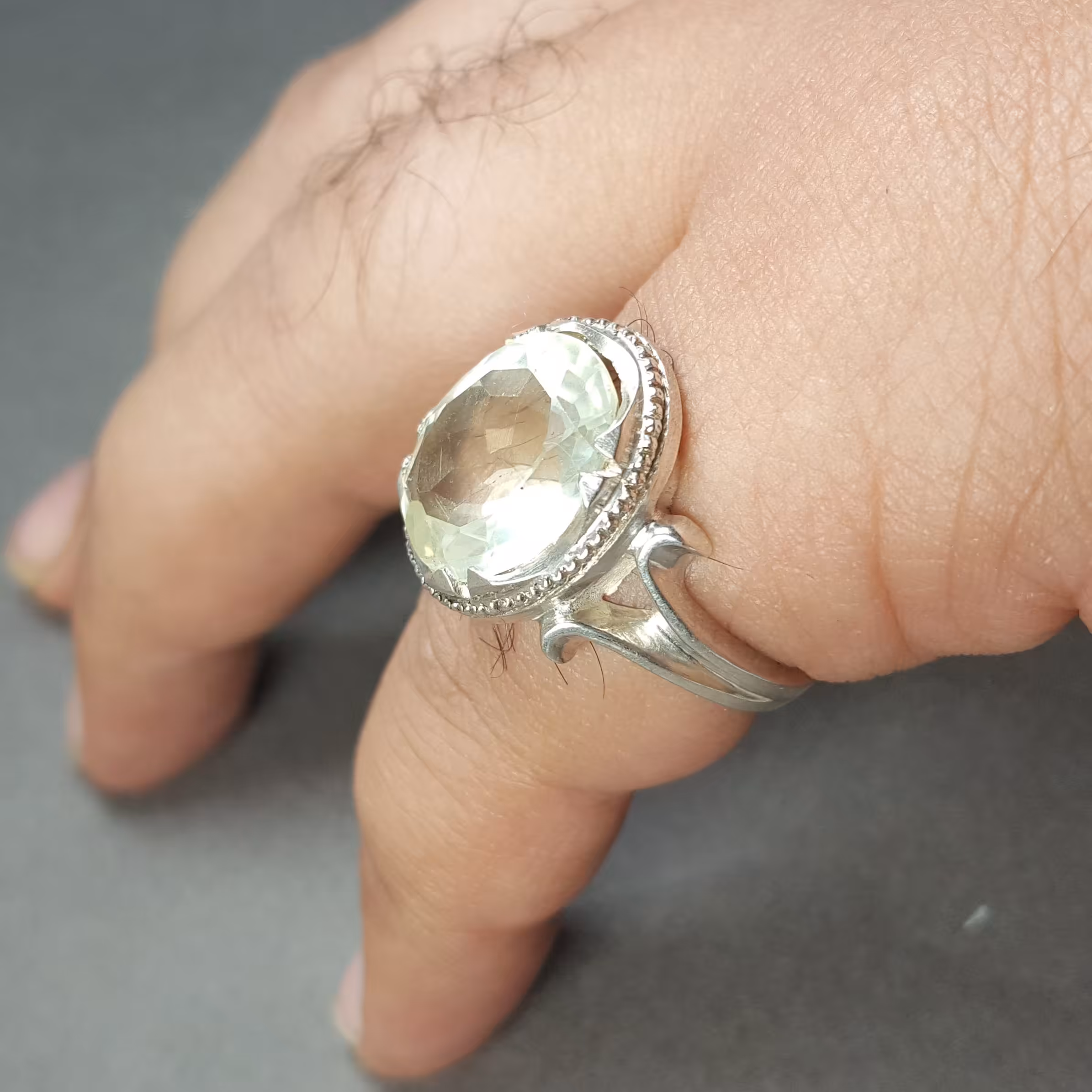 انگشتر جواهری