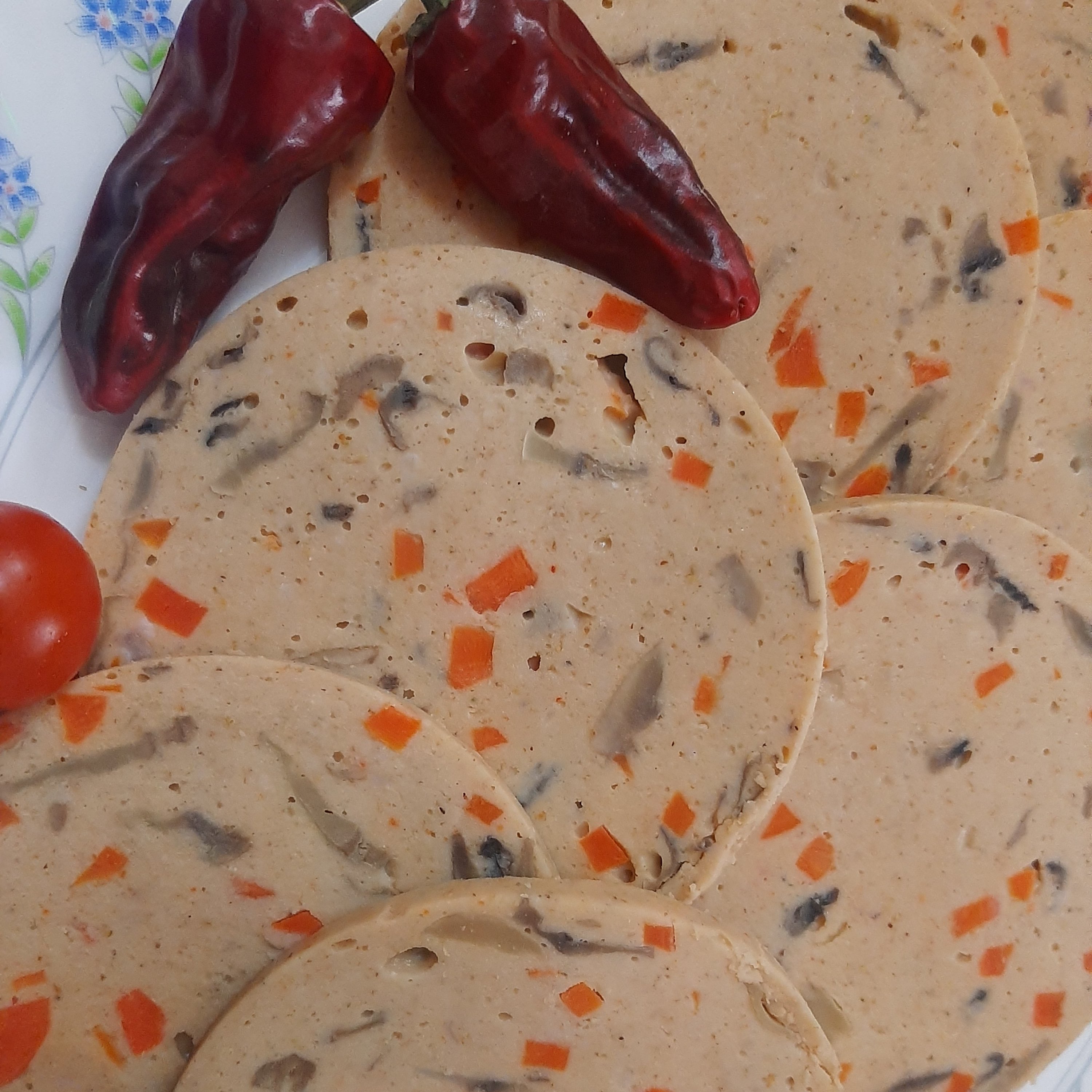 کالباس مرغ و قارچ از پرطرفدارترین کالباس های خانگی