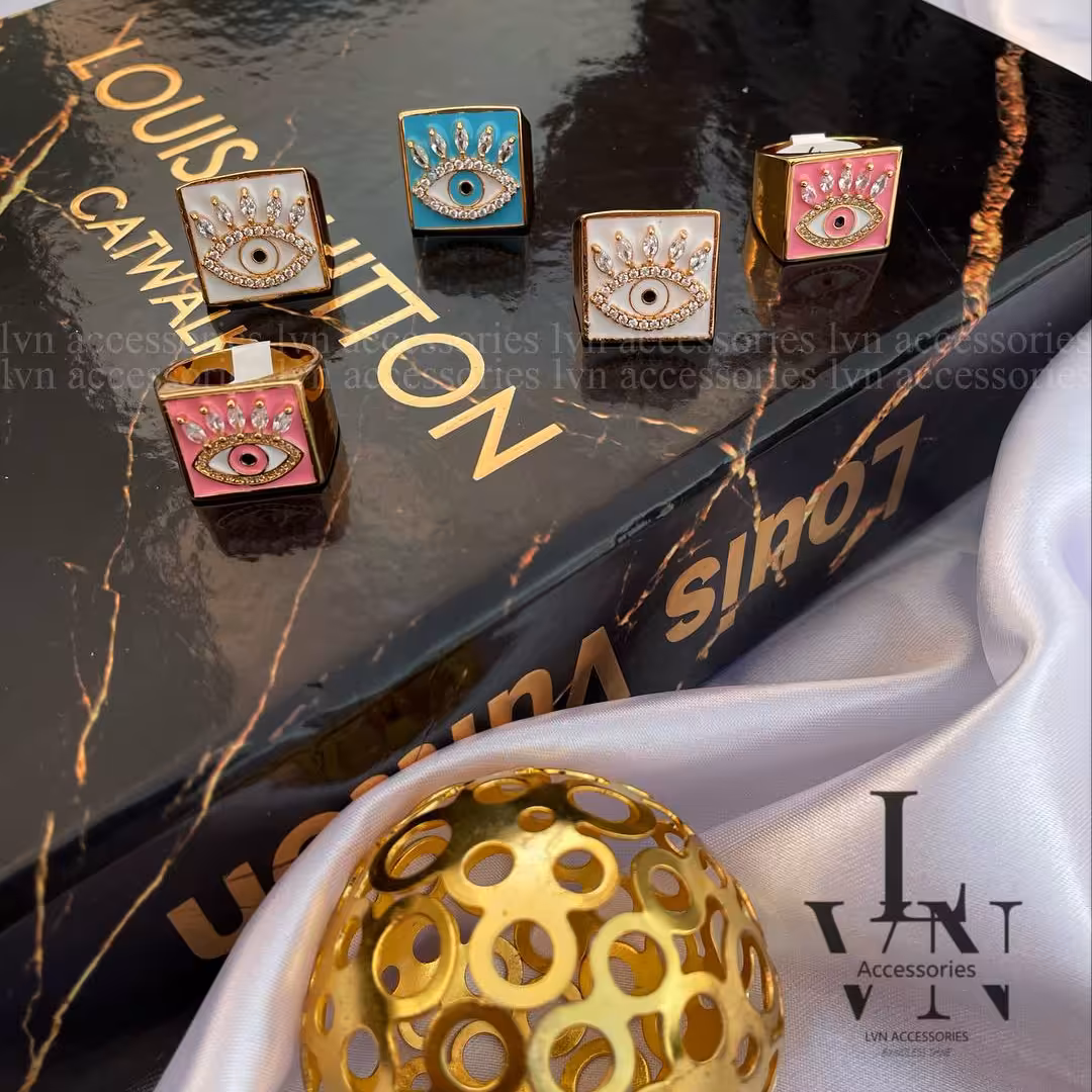 انگشتر چشم صورتی نگین دار استیل رنگ ثابت