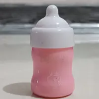 بالم لب بی رنگ شیشه شیر  صورتی رنگ 6 سانتی مجیک