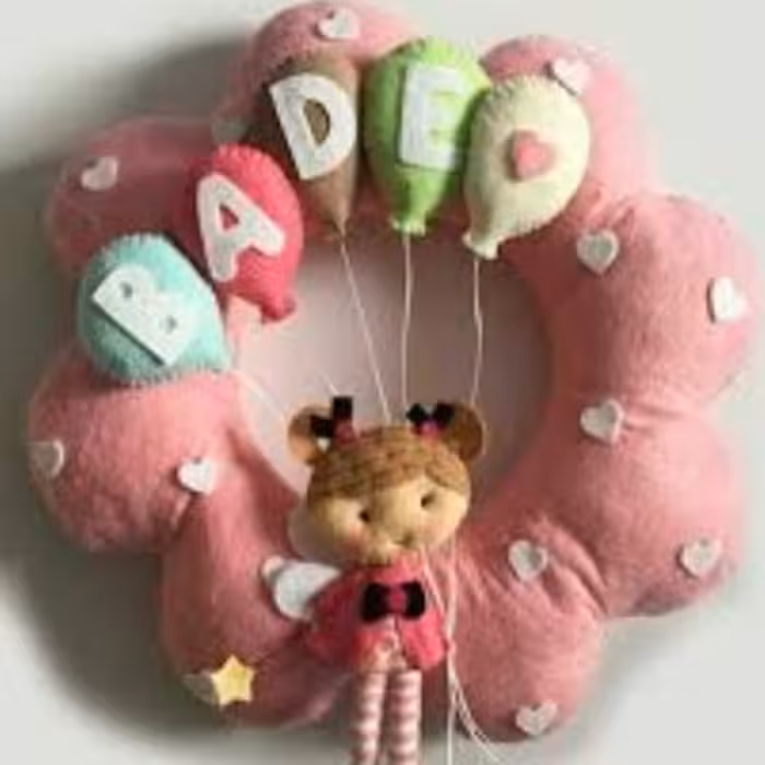 حلقه و یا اویز اسمی نمدی دست ساز با طرح و رنگ دلخواه شما 