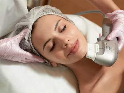 هایفوتراپی کل صورت در مطب زیبایی  دکتر فاطمه تذروی