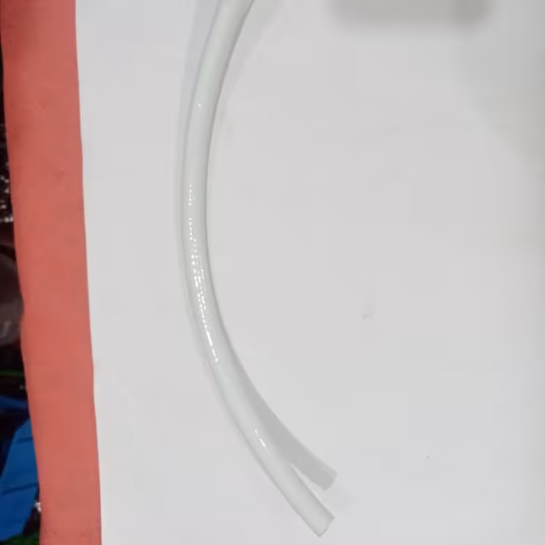 شیلنگ گاز 9 سفید یخچالی 4 متری