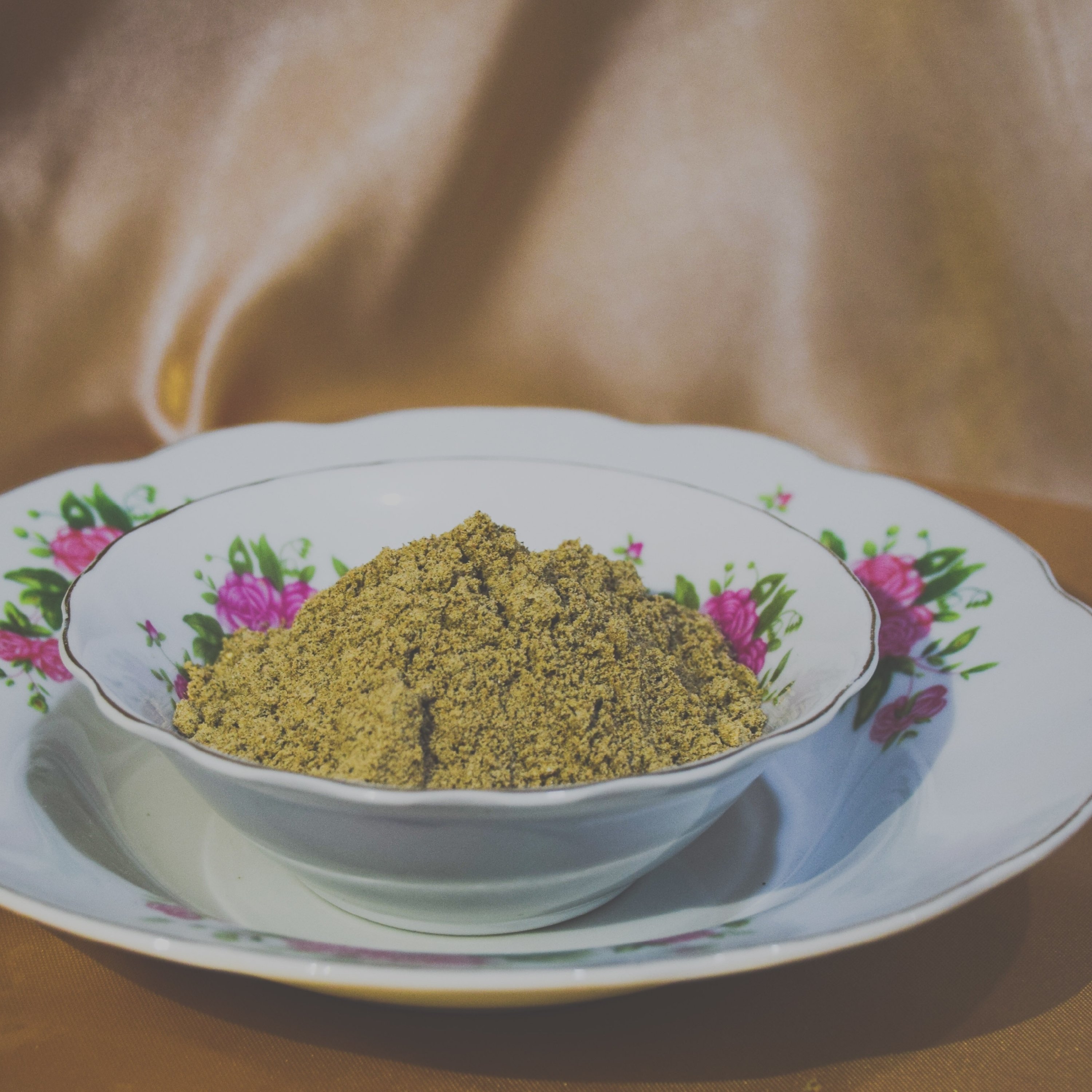 قاووت(قوتو)چهل گیاه(قاووت اصل کرمان)
