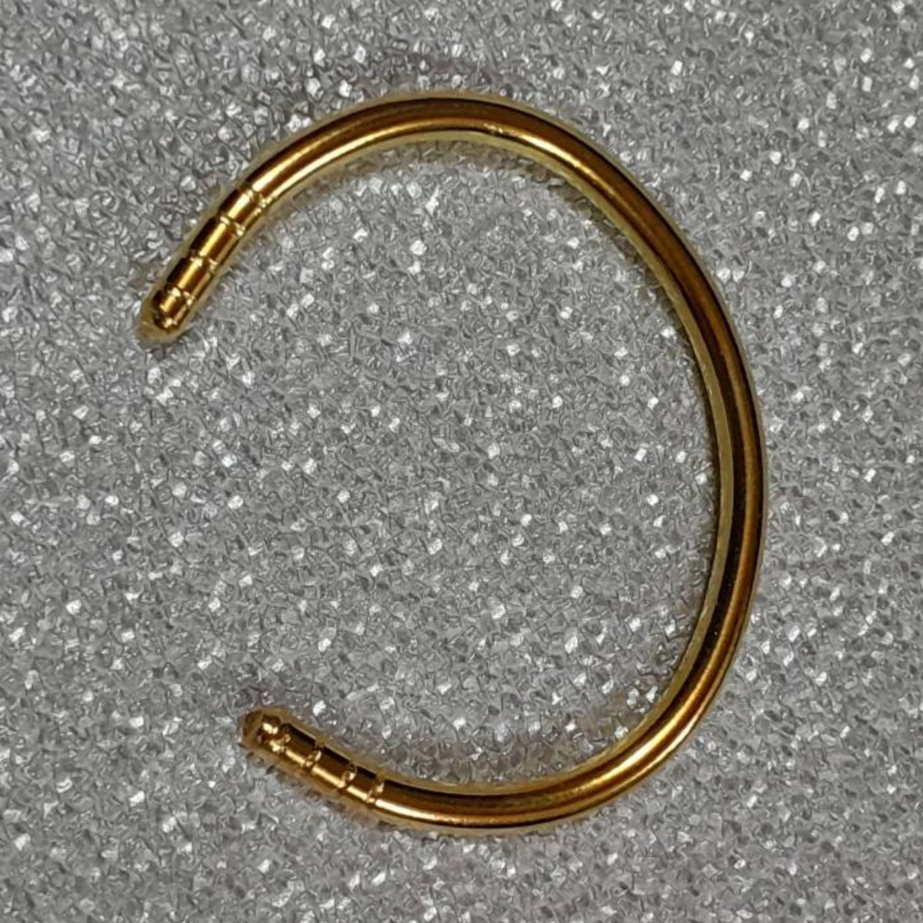  دستبندهای نقره ای و طلایی از جنس آلیاژ  (خلخال هیئتی)