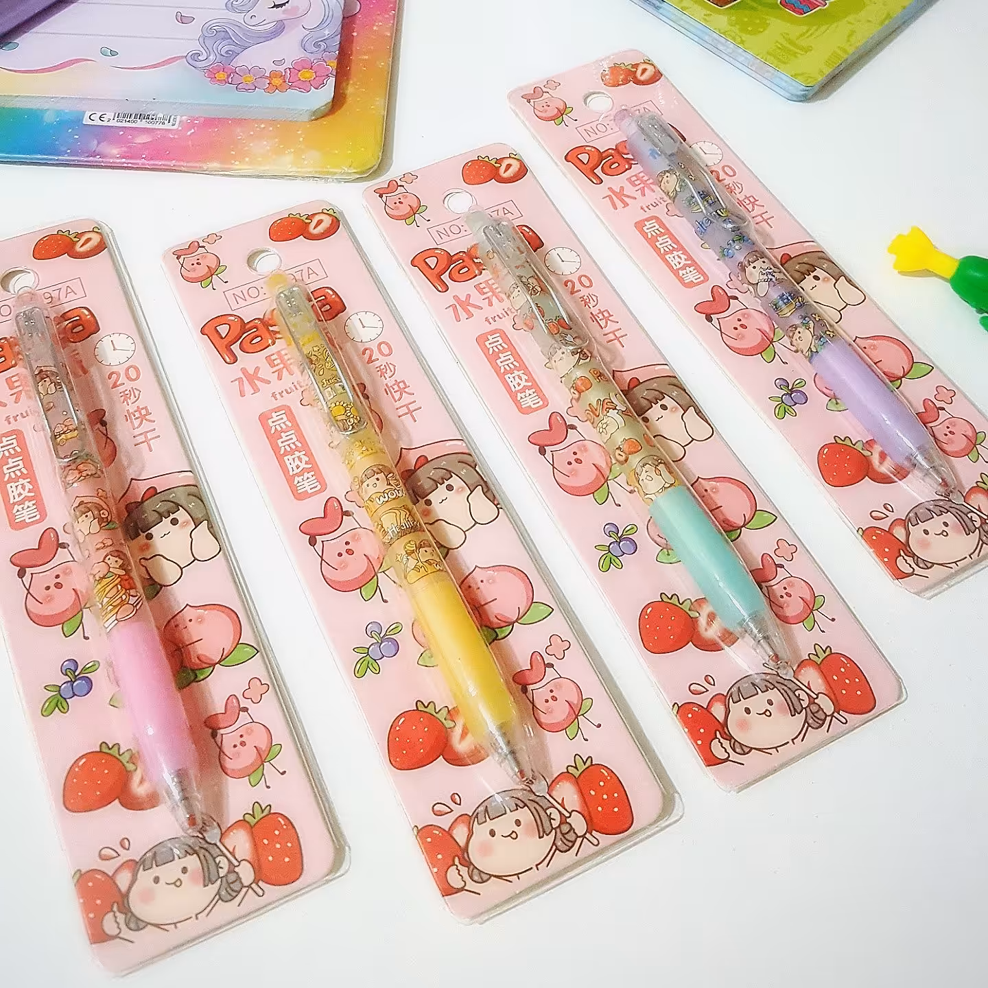 خودکارچسبی فانتزی