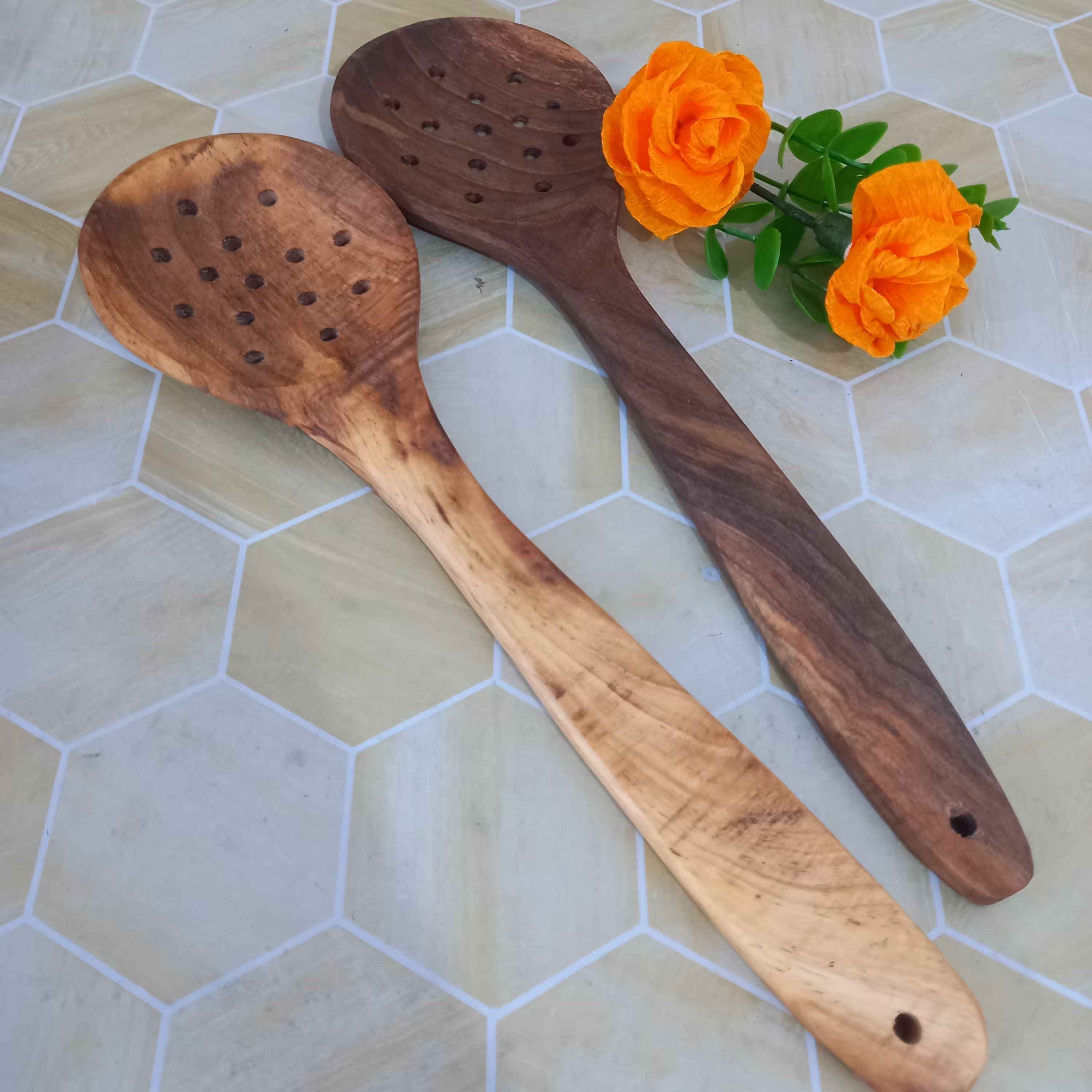 کفگیر سوراخی چوبی 