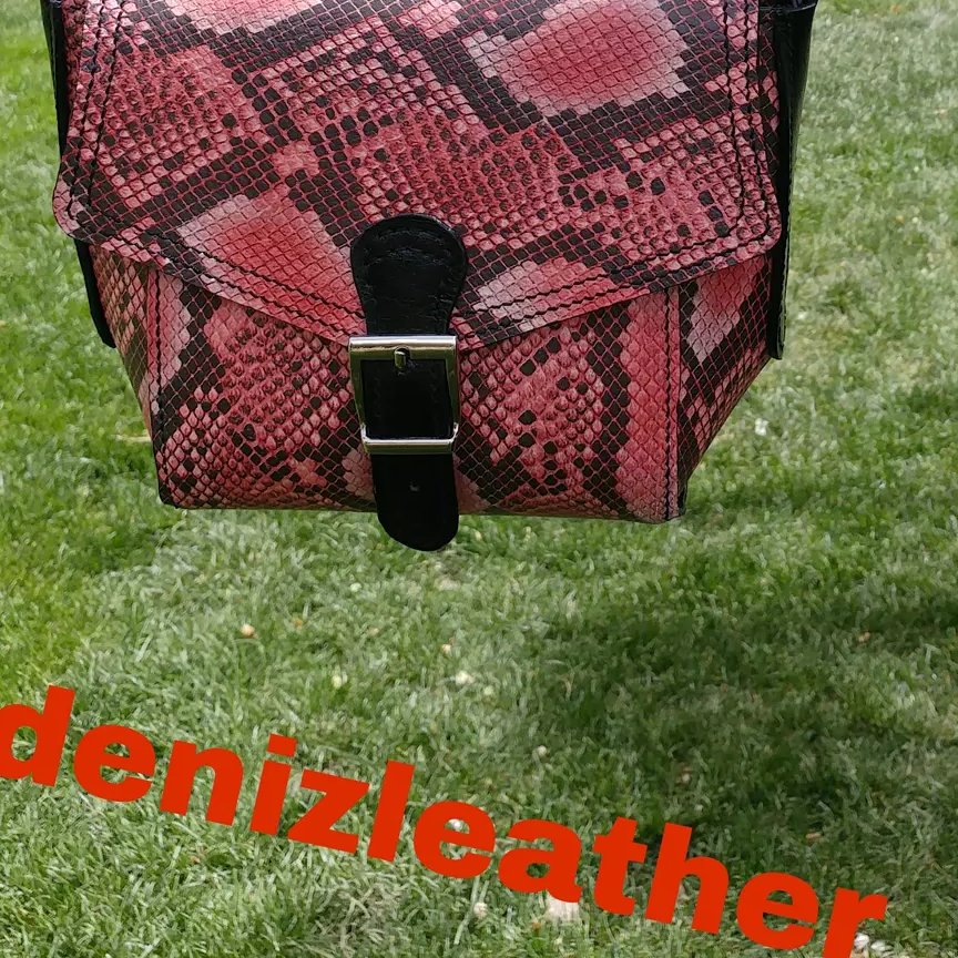 کیف چرم اسپورت زنانه