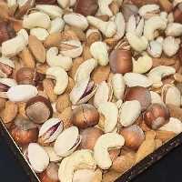 آجیل چهار مغز خام یک کیلو (4 تا 250 گرمی)