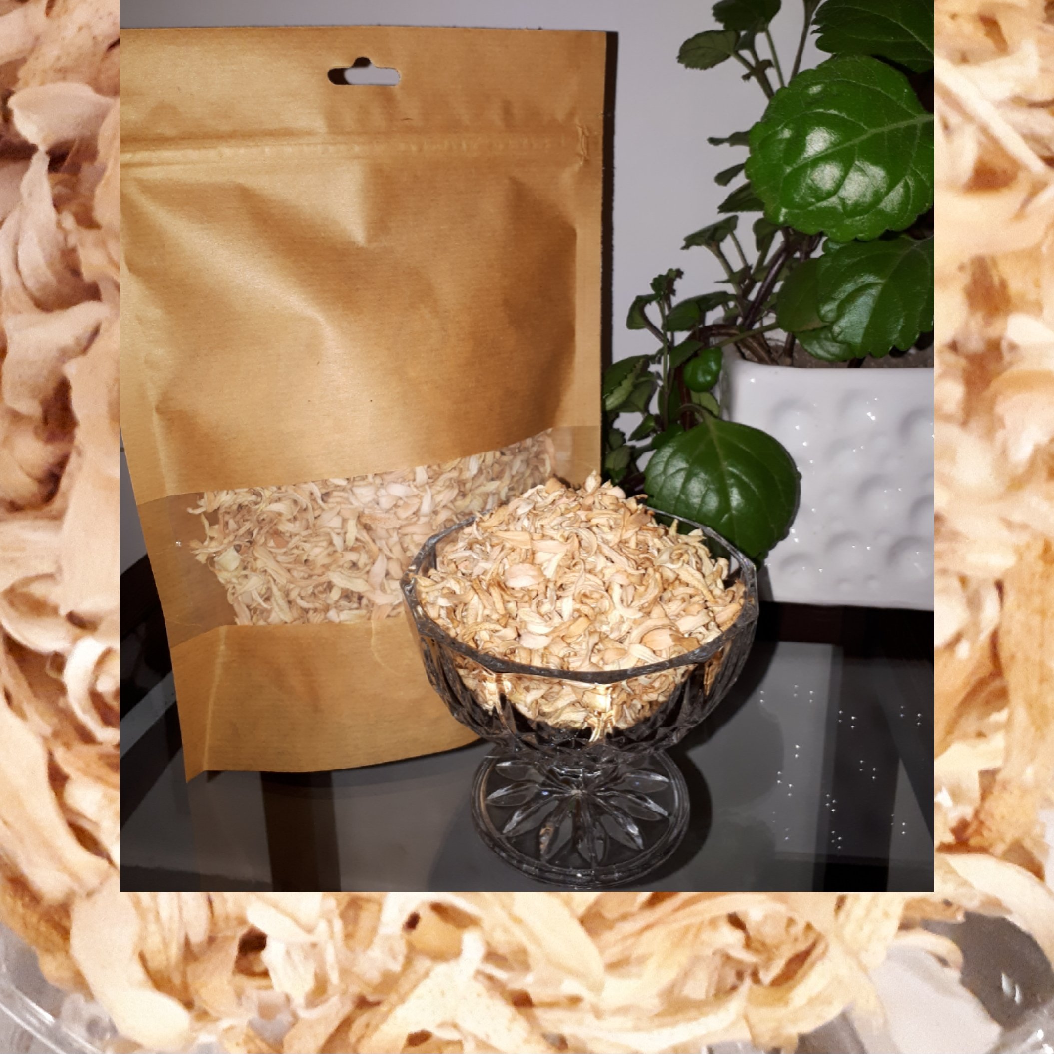 بهار نارنج خشک بسته بندی در پاکت های 15*20 بسته ای 50 تومن