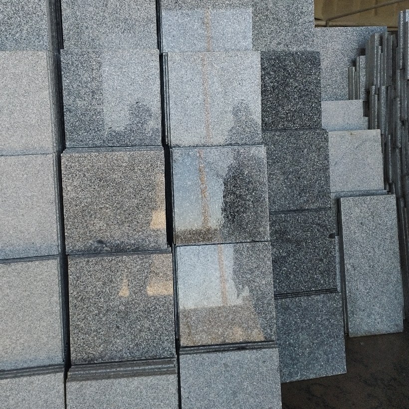 سنگ گرانیت گل پنبه ای لرستان