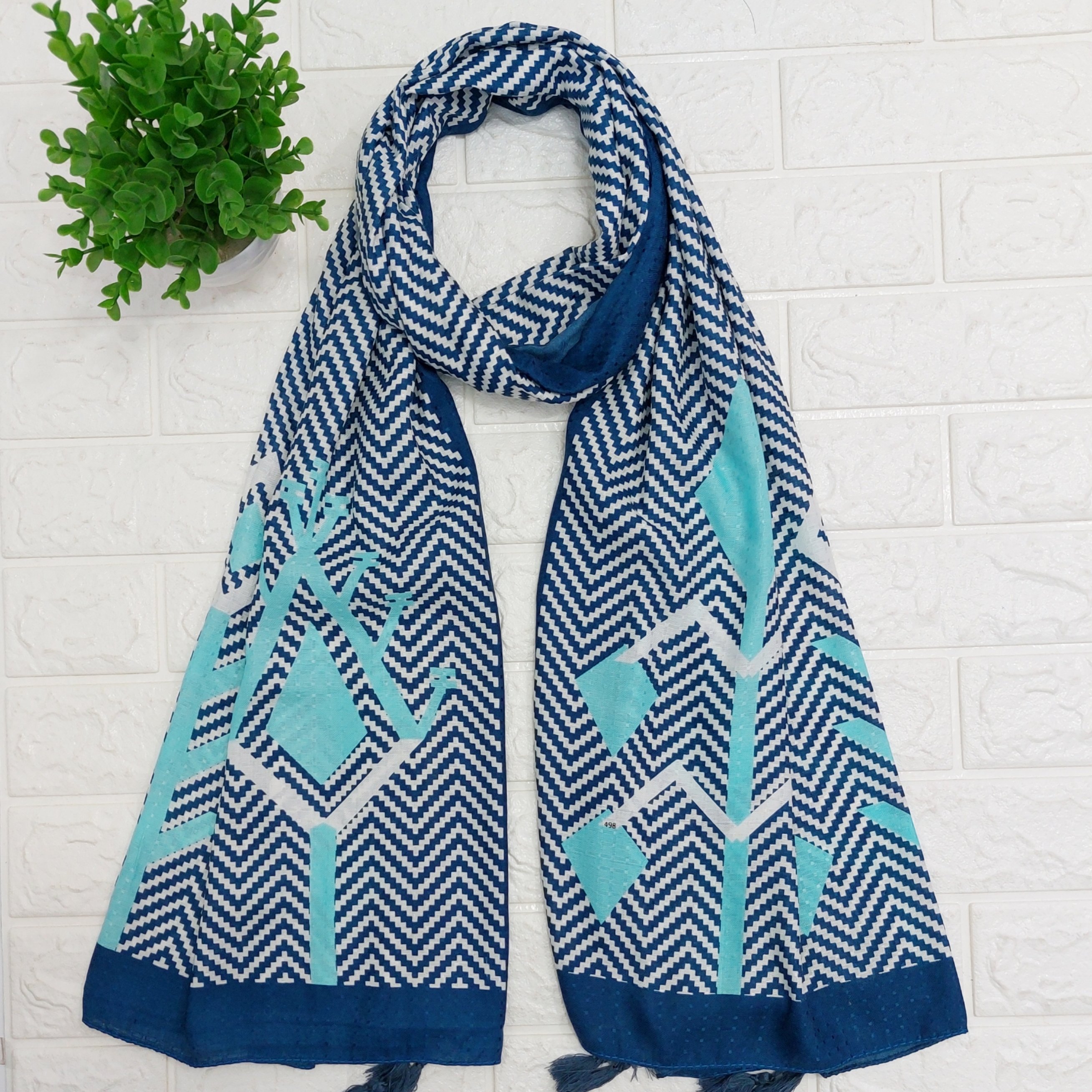 شال نخی منگوله دار 