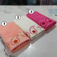 حوله دستی گلدوزی آذرریس  تبریز  40 در 75 پارچه سرای رزاق