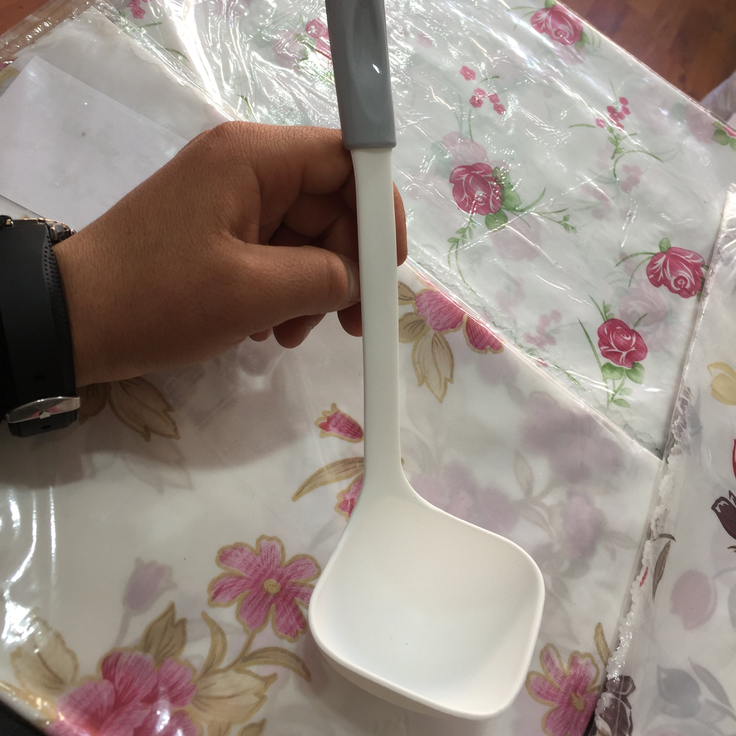ملاغه پلاستیکی