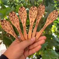 قاشق چوبی، بستنی خوری، مربا خوری،طرحدار مزین به نقوش ذهنی زیبا سوخته نگاری شده