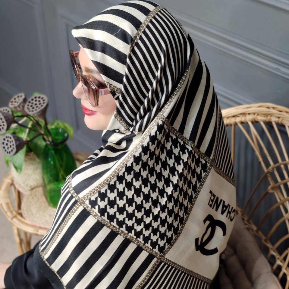 روسری مجلسی و اسپرت نخی قواره .140×140. کیفیت بالا عالی  
