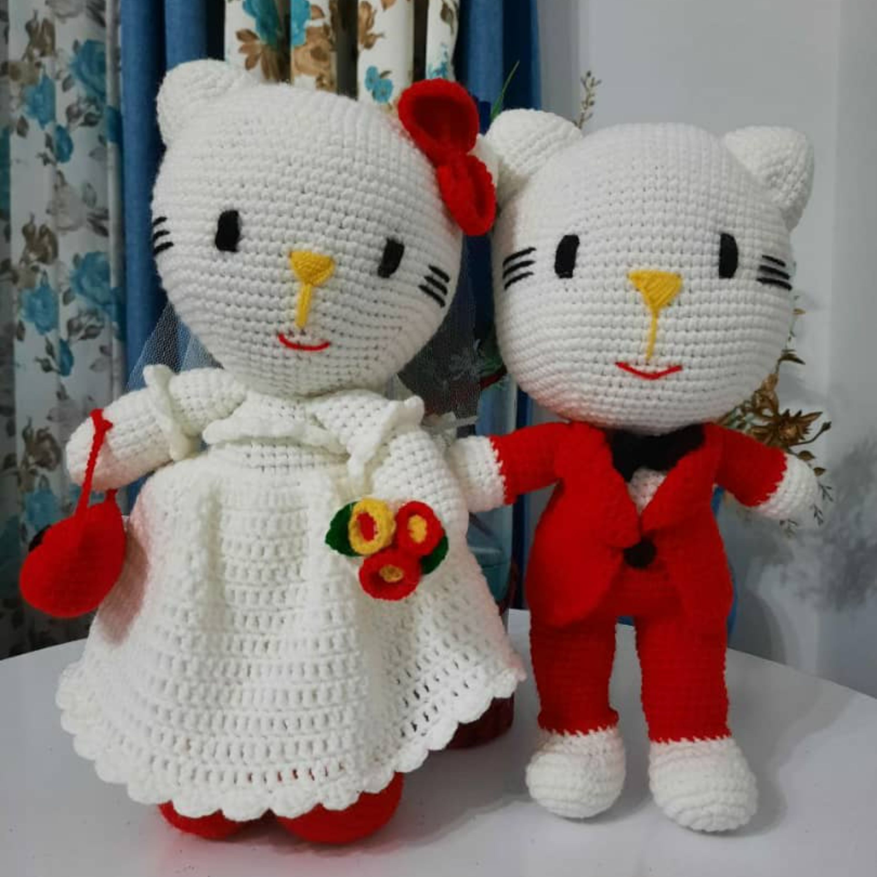 عروسک بافتنی مدل کیتی عروس و داماد