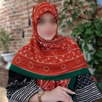 روسری نخی نیلا طرحVL رنگ نارنجی حاشیه سبز کیفیت بی نظیر  اصلا سُر نمیخوره قواره140 چاپ خیس ارسال رایگان به سراسر کشور