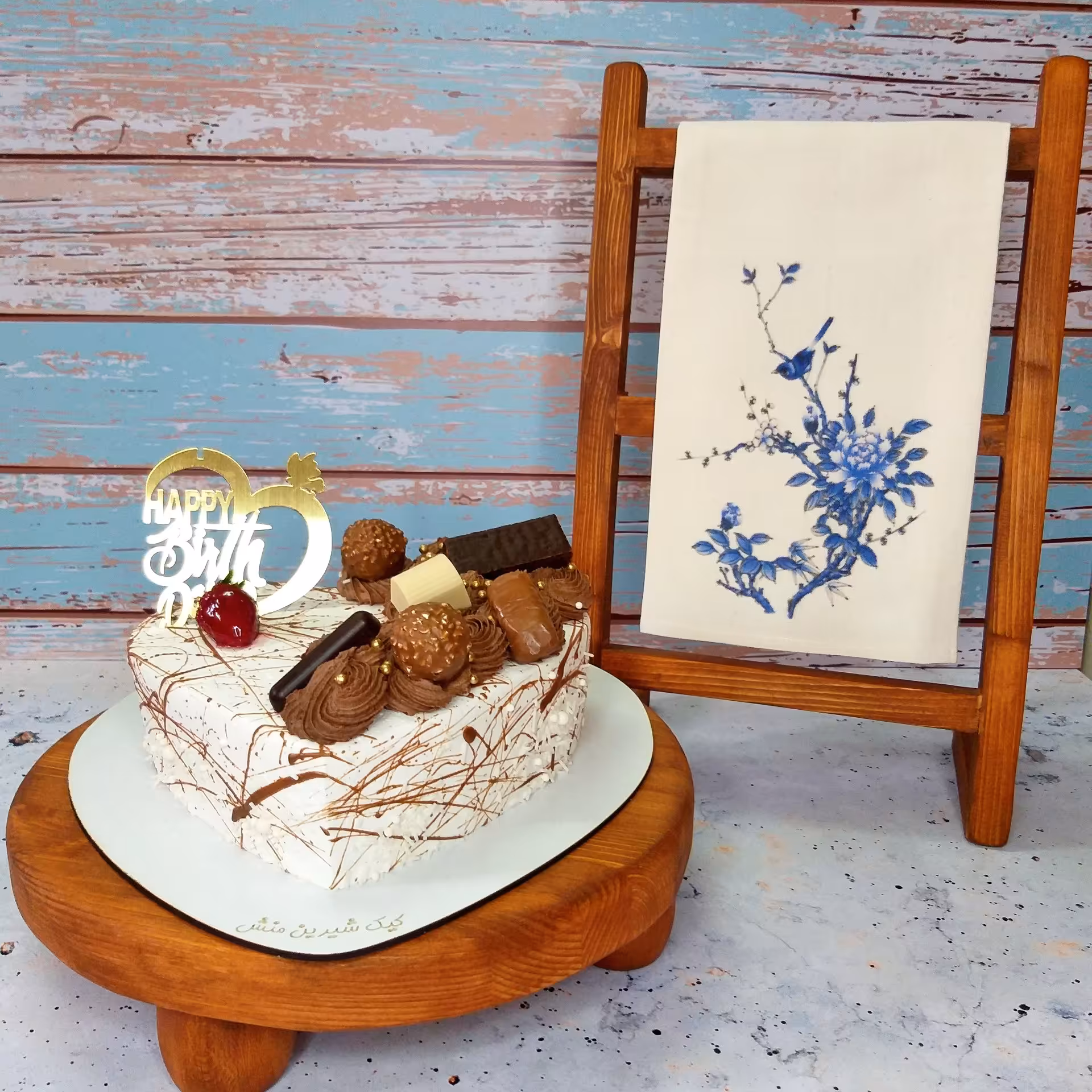 استند پایه کوتاه و گرد چوبی 
