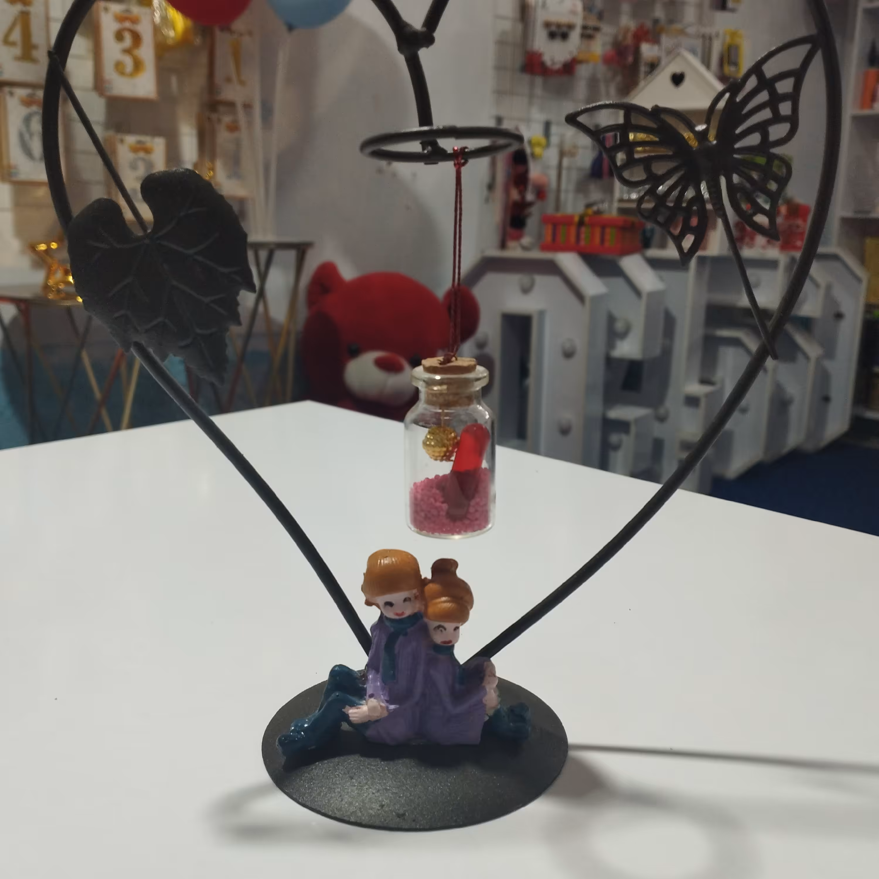 جا شمعی وار