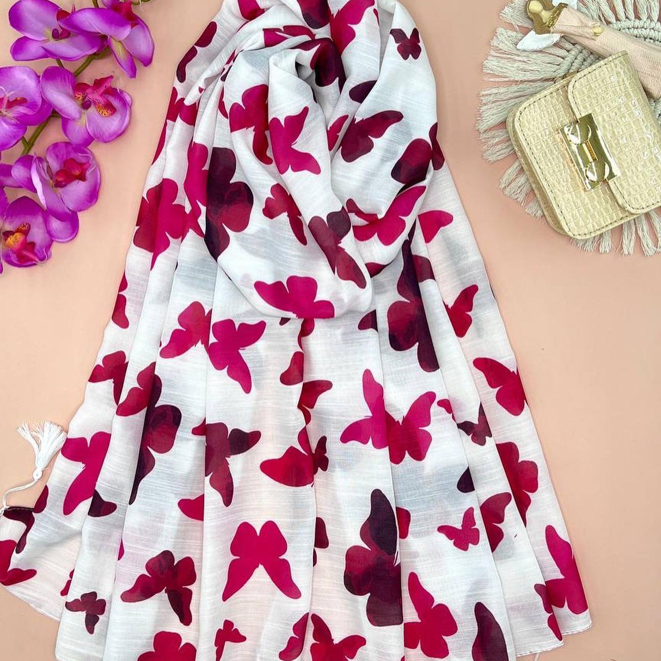 شال نخی لنین رنگ سال  بهاره خنک و با طرح های زیبا و متنوع ابعاد 2در75 طرح متنوع و زیبا6