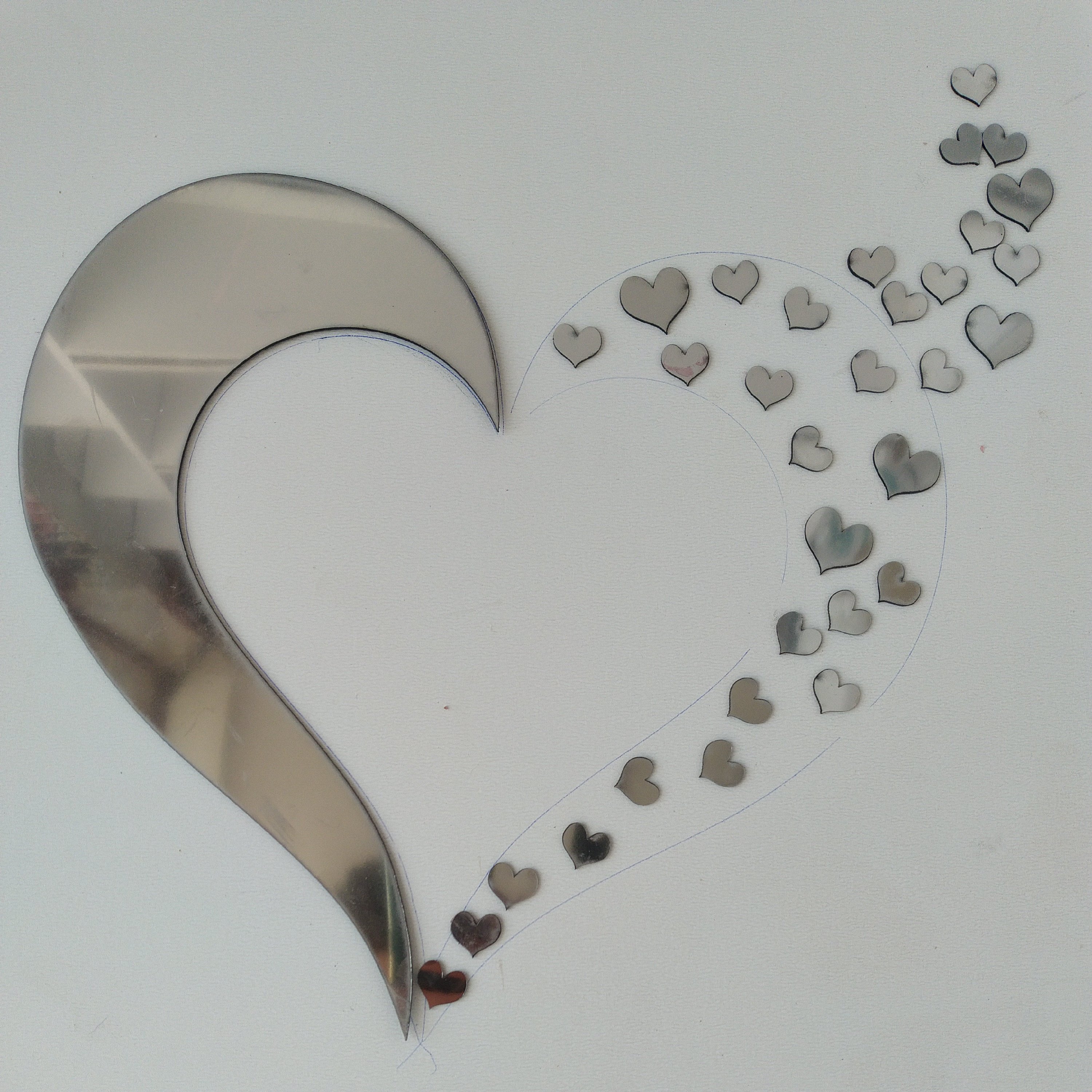 آینه پلکسی طرح نیم قلب ابعاد 20در30سانتی متر