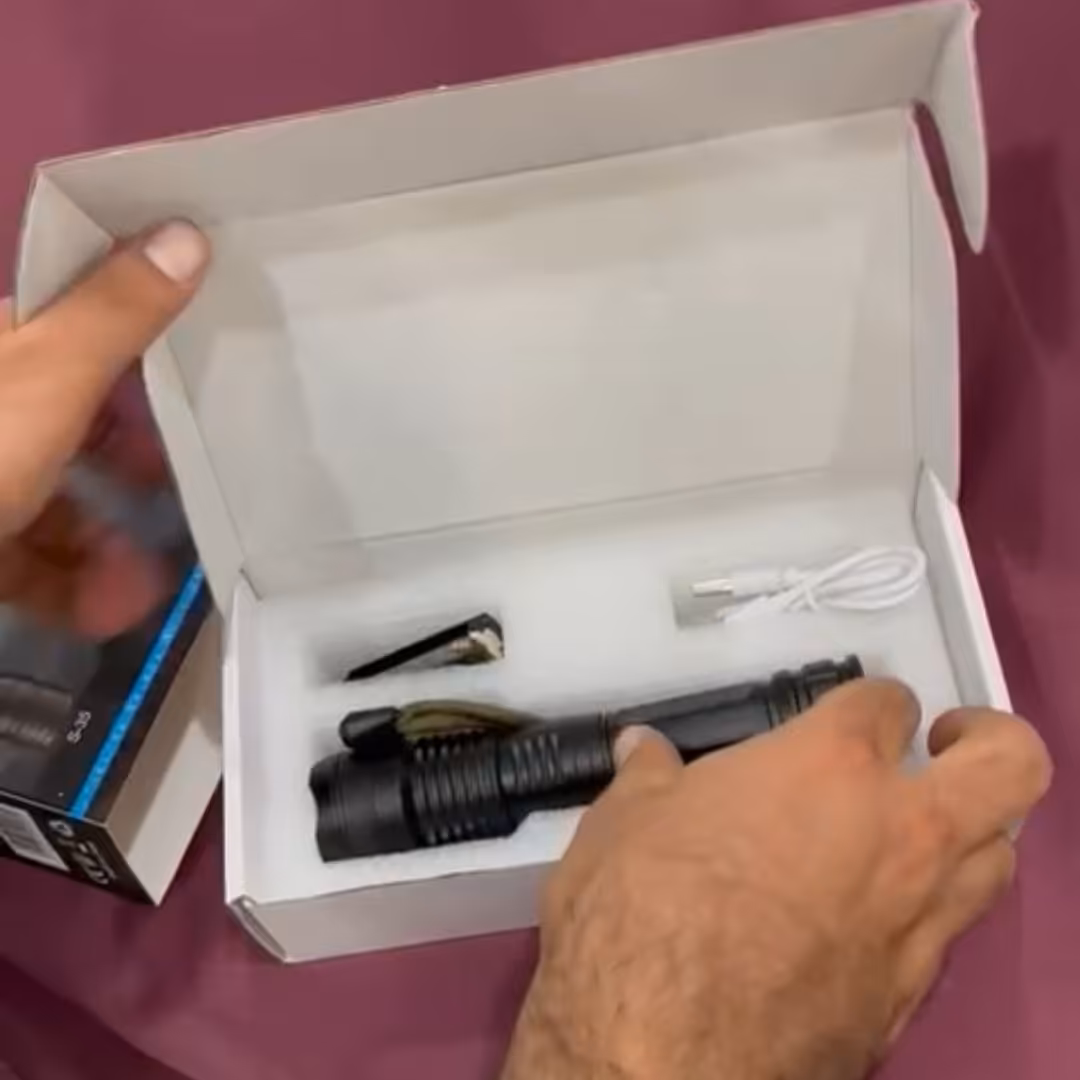 چراغ دستی زوم دار مدل 362