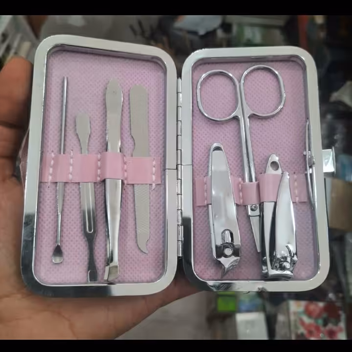 سط کامل لوازم‌اصلاح و ناخن
