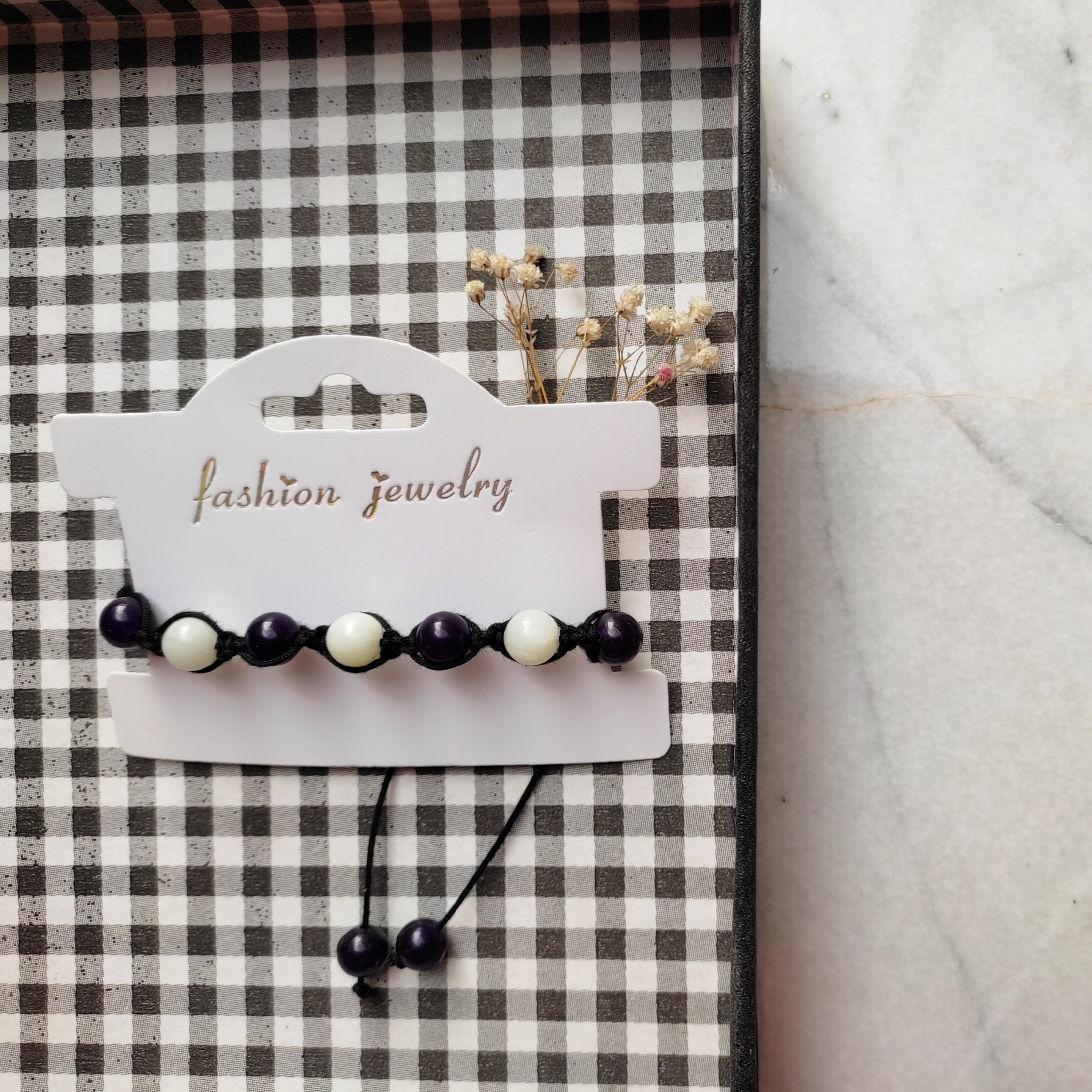 دستبند  سنگ آمیتیست و عقیق سفید اصل