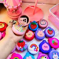 آینه برس دار دوکاره هم آینه و هم برس سر شانه مسافرتی کیوت دخترانه فانتزی یونیکورن و رنگین کمان