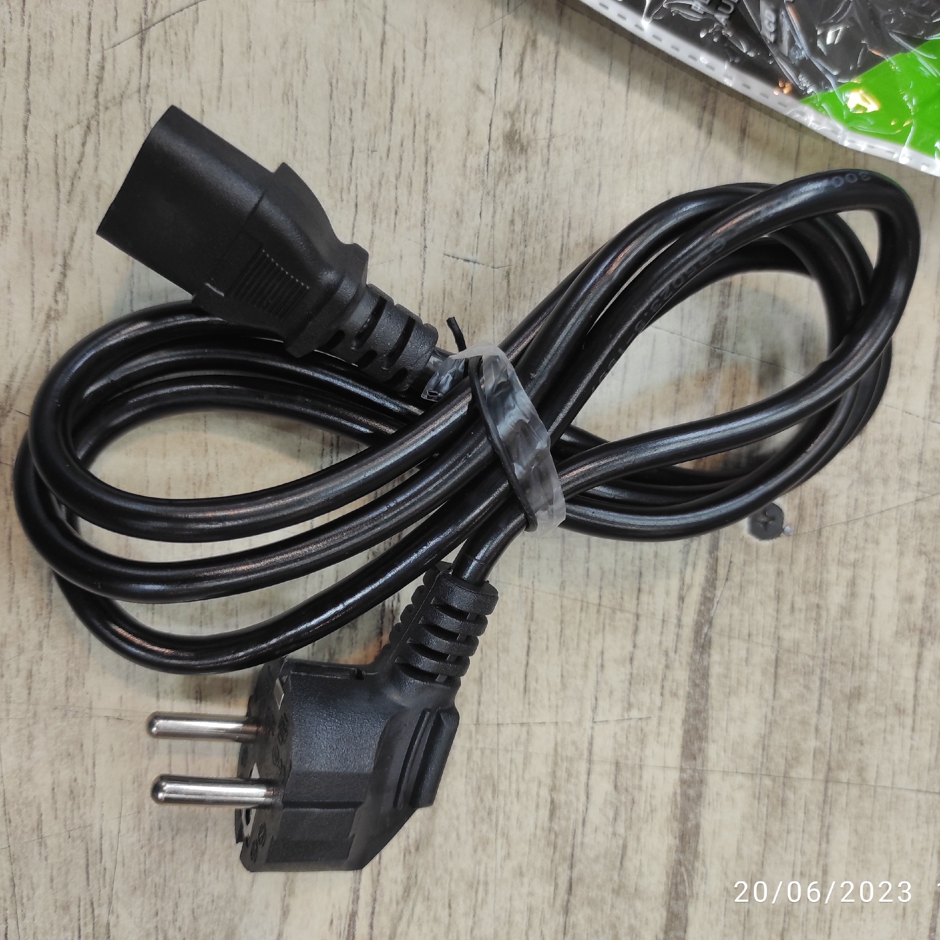 کابل برق پاور کامپیوتر  ، طول کابل یک و نیم متر  