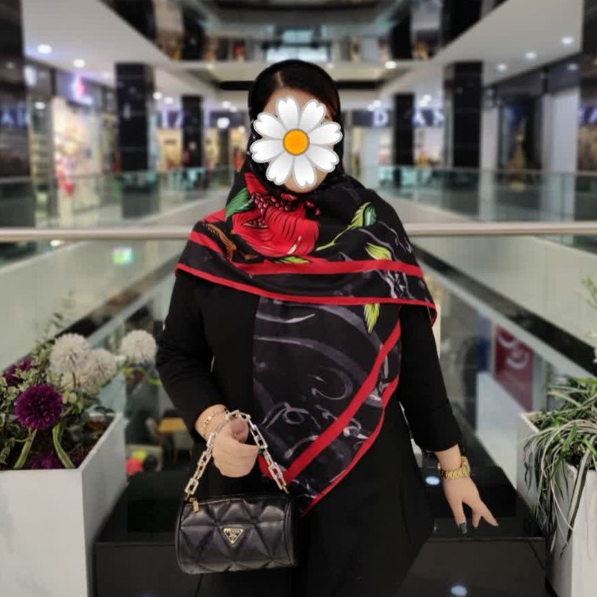 روسری طـرح یلدا