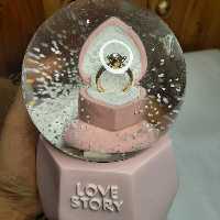 گوی موزیکال پمپی  برف پاش چراغدار